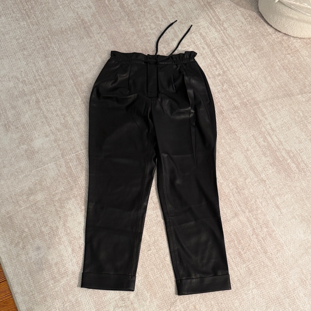 Alice + Olivia Black women’s leather Pants size S